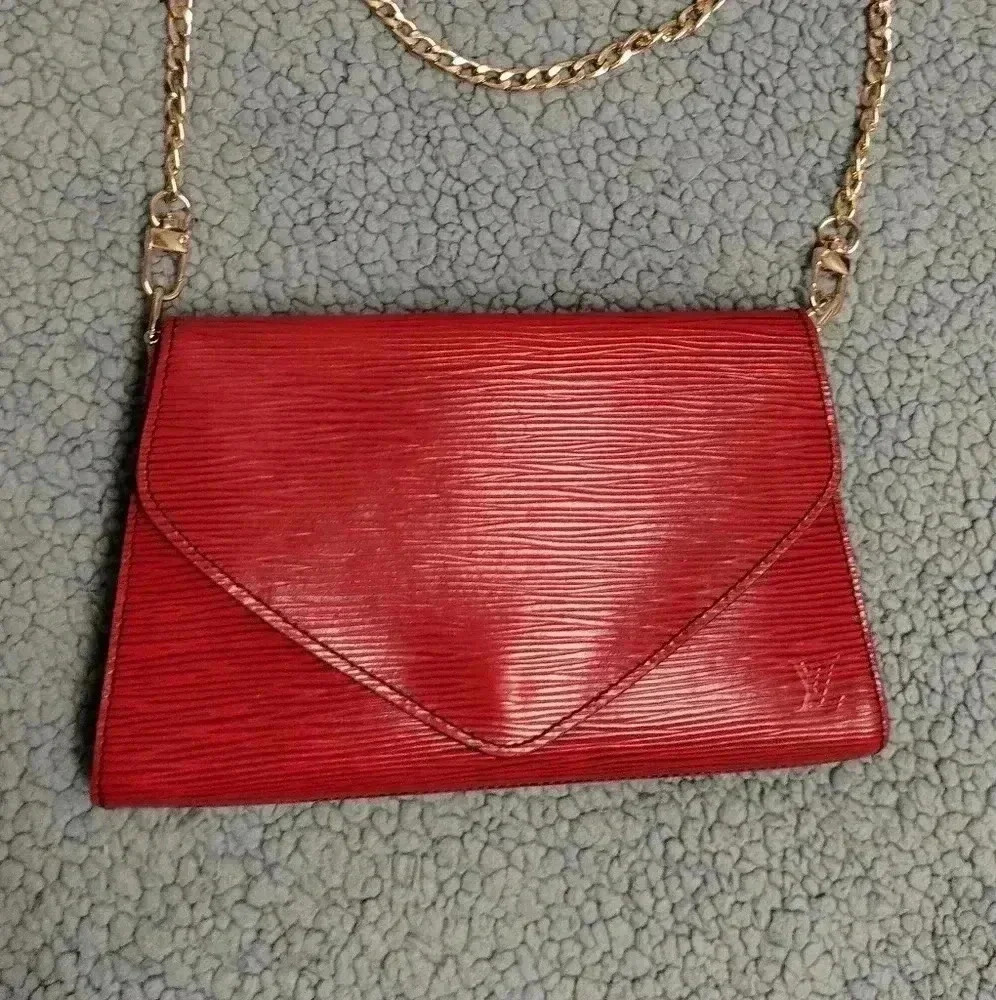 Louis Vuitton Red Epi Leather Envelope Clutch with Gold Chain